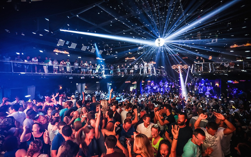 To meet the requirements of the club’s extremely varied entertainment formats, the management required a top grade flexible audio system and selected products by Italian manufacturer Outline throughout.