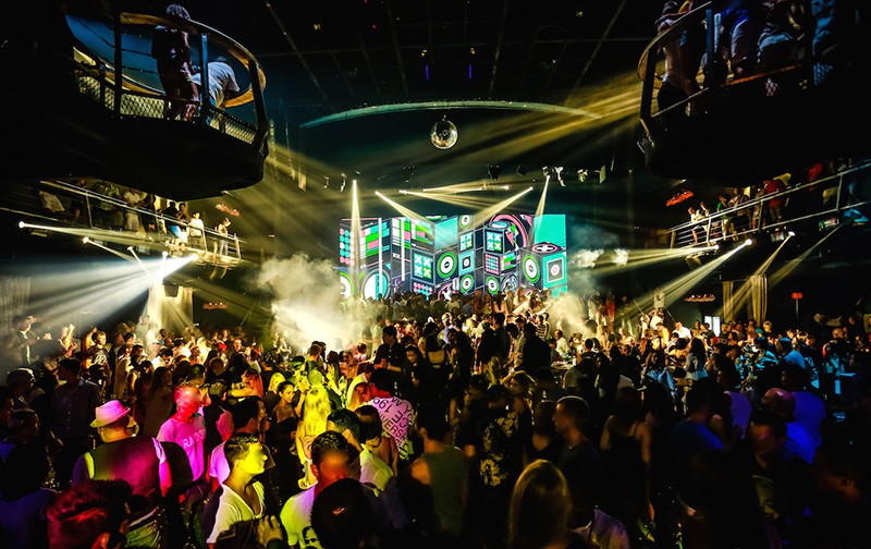 A total of forty Eidos 15 and ten Eidos 118 S subwoofers provide coverage for the venue’s various VIP areas, and four DVS 8P point-source speakers are used as near fields for the FOH desk. Dressing room monitoring is provided by twenty IS6T.