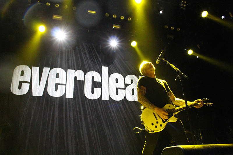 Art Alexakis gives credit to the iLive systems — comprising iLive-T112 Control Surfaces and iDR-32 MixRacks - for playing a huge role in the tour's success.
