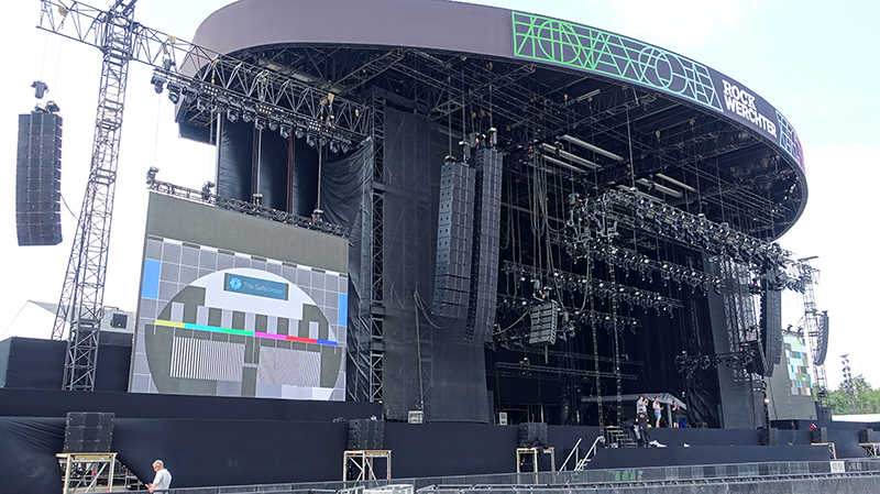 The main stage was reinforced by left-right line arrays made up of 24 Adamson E15 line enclosures each with outfill covered by two more line arrays, this time consisting of 12 E15 enclosures.