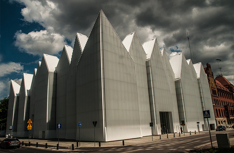 Allen & Heath iLive digital systems have been installed throughout the new Philharmonic Hall in Szczecin, Poland.