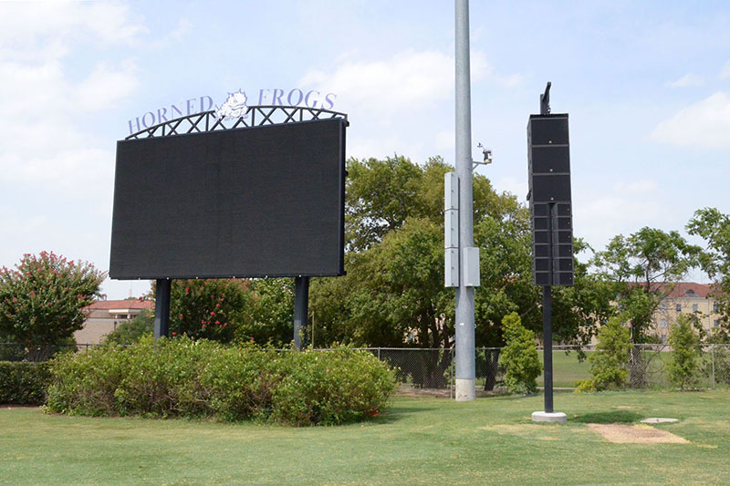 TCU’s new L-Acoustics Kara(i)/SB18i array