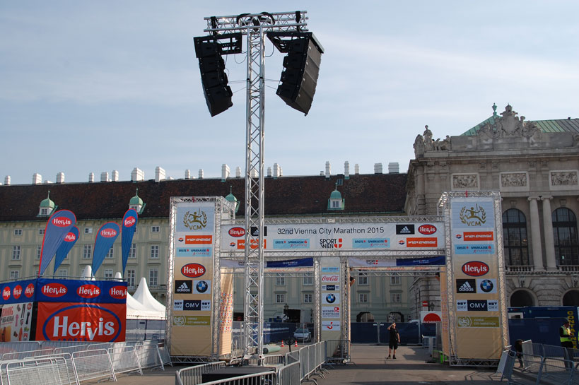 The start and finish of the marathon were equipped with 7 units of TTL55-A, 24 units of TTL33-A active three-way line array module