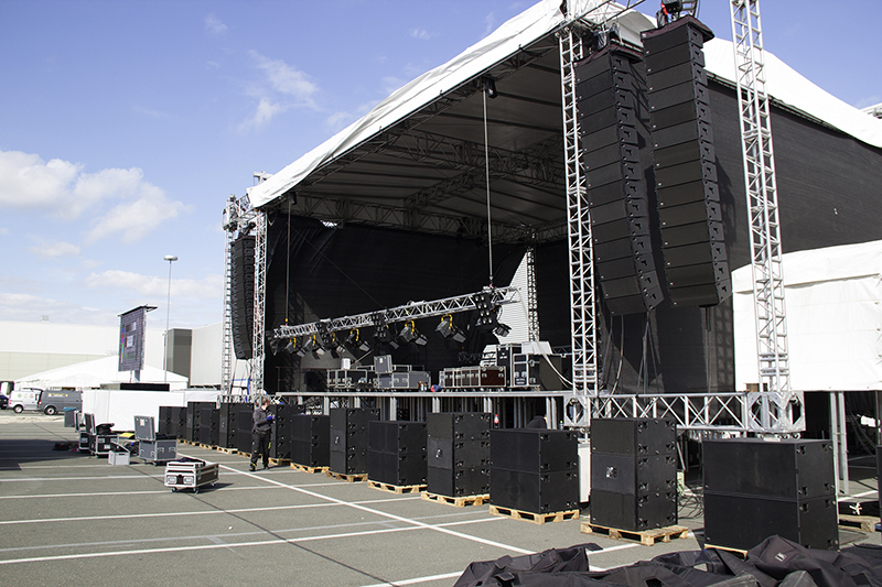 Jugl Veranstaltungstechnik Provides Kling & Freitag Setup for Laith Al-Deen at Volkswagen Event