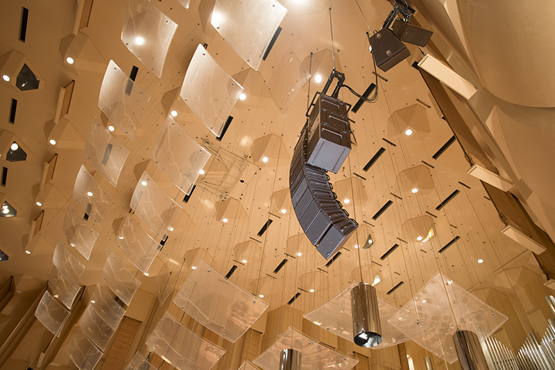 The San Francisco Symphony (SFS) has implemented a new Meyer Sound Leopard linear sound reinforcement system in its home, Davies Symphony Hall.