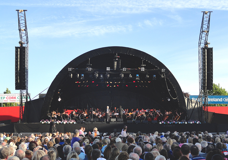Dublin-based EQ Audio and Events fielded an Outline rig featuring 12 Outline GTO C-12 per side for the main left and right hangs. 