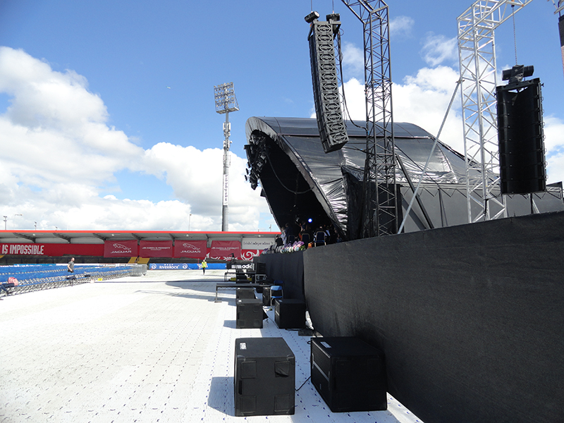 Outline Butterfly CDH-483 cabinets were fielded for fills. Outfill hangs comprised ten CDH-483s per side, with more of the same enclosures deployed behind the FOH platform. All the CDH-483s were powered by Outline T7 amps, whereas, for the first time, the GTO C-12s were powered by Powersoft’s brand-new X8 amplifiers.