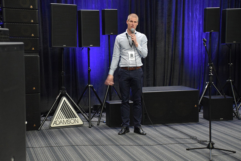David Dohrmann, Adamson’s technical director, Asia Pacific, started off the demonstration with a presentation about Adamson’s philosophy, design process and products and provided an indoor demonstration of the Metrix line array system and Point Series loudspeakers.