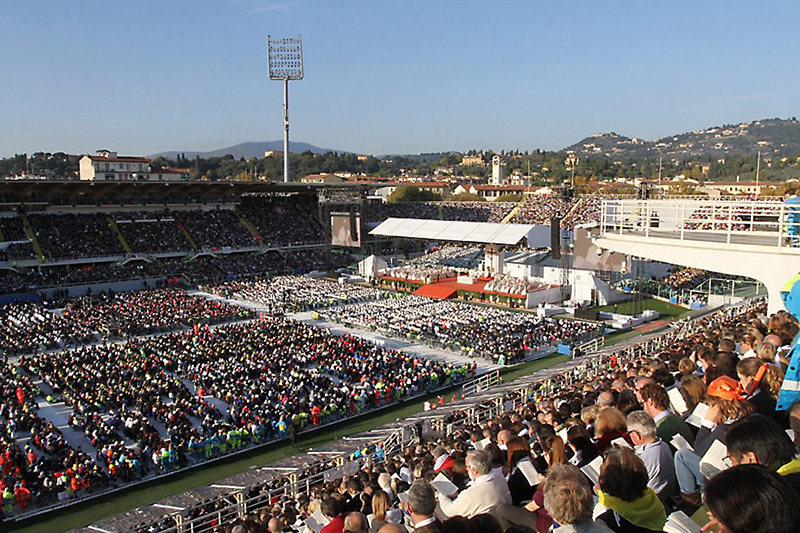 Martin Audio MLA Spreads The Papal Word To 50,000 In Florence