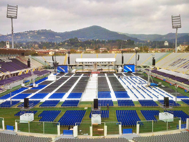 Martin Audio MLA Spreads The Papal Word To 50,000 In Florence