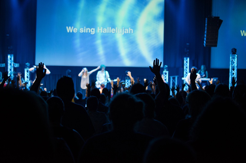 When Crossroads.TV Church moved to a new facility — the former home of a multiplex movie theater — Dave Lowery and Matt Price from Sound Inspiration LLC (Columbus, OH) designed and deployed a system that makes use of VUE Audiotechnik’s al-4 Subcompact Line Array System.