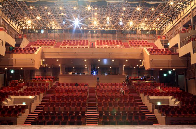 The new system includes left and right arrays of 12 M’elodie loudspeakers each and four 600-HP subwoofers.