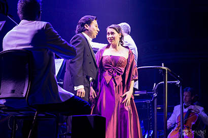 It marked the first time the headset mics were used to give the singers more mobility.