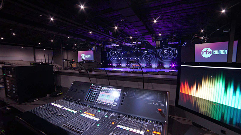 A Yamaha CL5 console at FOH runs RFA’s L-Acoustics house system and Sennheiser/Aviom monitor setup