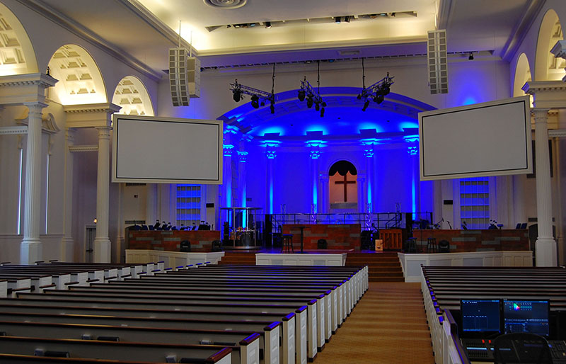 West Palm Beach’s Family Church Downtown, home to a new L-Acoustics Kara(i) system
