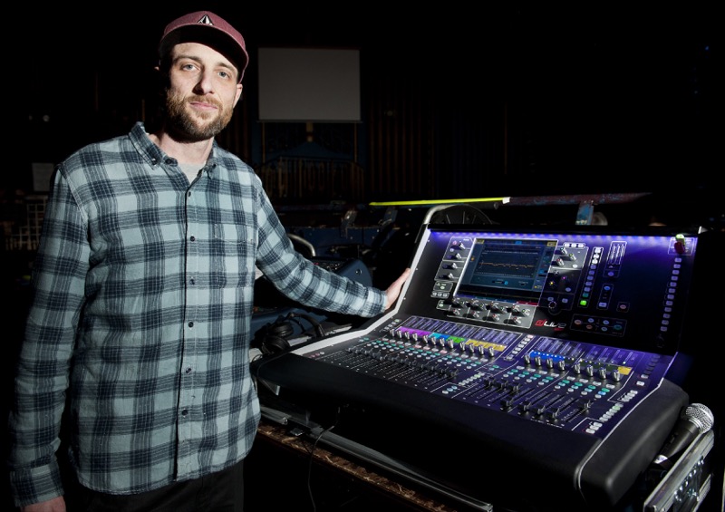 FOH Engineer Rob Simpson
