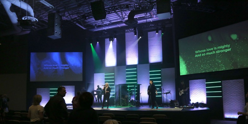 Designed and installed by CCI Solutions, the new L-Acoustics system is unobtrusively flown above the video screens and staging elements