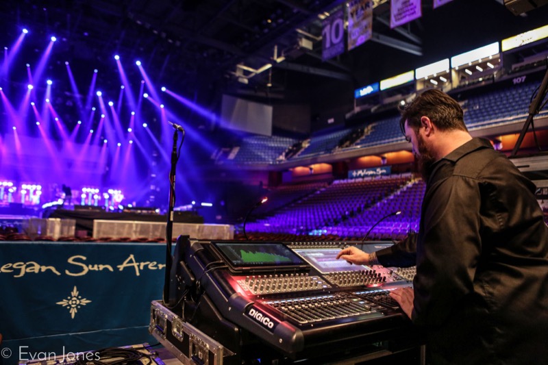Erik Rogers setting up the DiGiCo SD10 FOH desk for Dustin Lynch at Mohegan Sun Arena (photo credit: Evan Jones)
