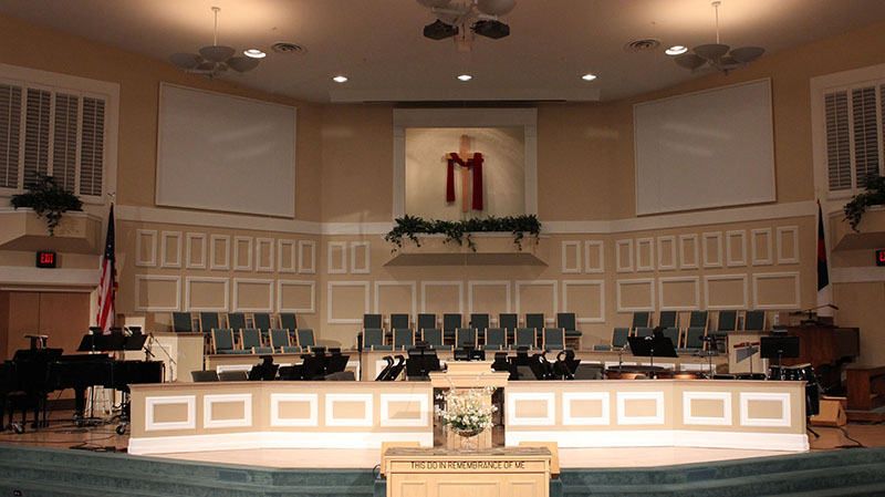 The smaller sanctuary at Anastasia Baptist Church in St. Augustine, Florida, which seats 600 for more traditional worship services, featuring a JBL CWT128 8-inch 2-way loudspeaker system sourced through Guitar Center Professional.