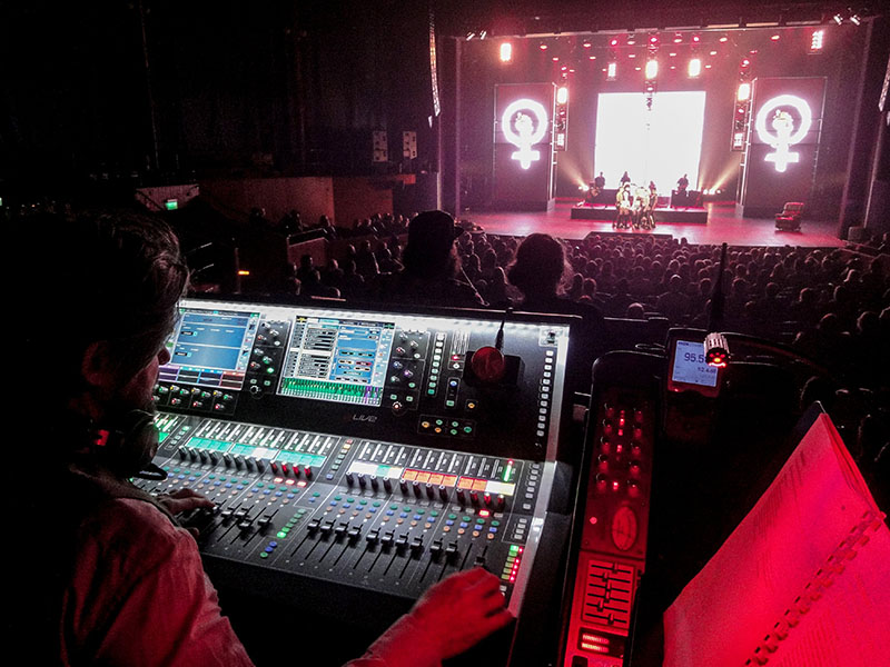 Parashoot's Oscar Soderlund used Allen & Heath's dLive