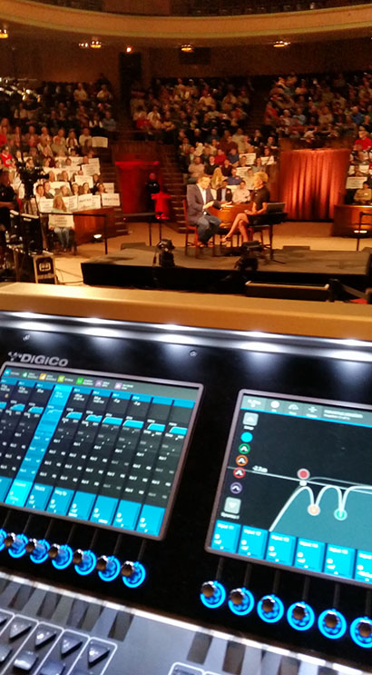 DiGiCo’s S21 mixing audio at an event for Bernie Sanders