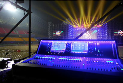 dLive at FOH.