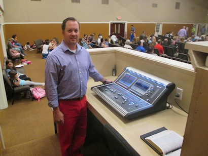 Rockdale Community Church’s Brad Lingerfelt at the new DiGiCo S21.
