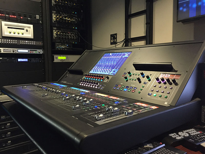 The Roland M-5000 OHRCA Live Mixing Console was installed at Dallas City Hall to handle all of the municipality’s audio and video requirements.
