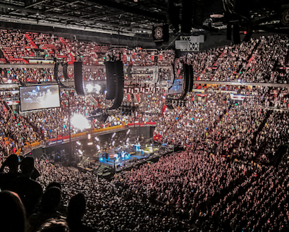 Rat Sound’s powerful L-Acoustics PA system delivered a 360-degree punch to each sold-out venue on the tour. Photo: Jason Koerner