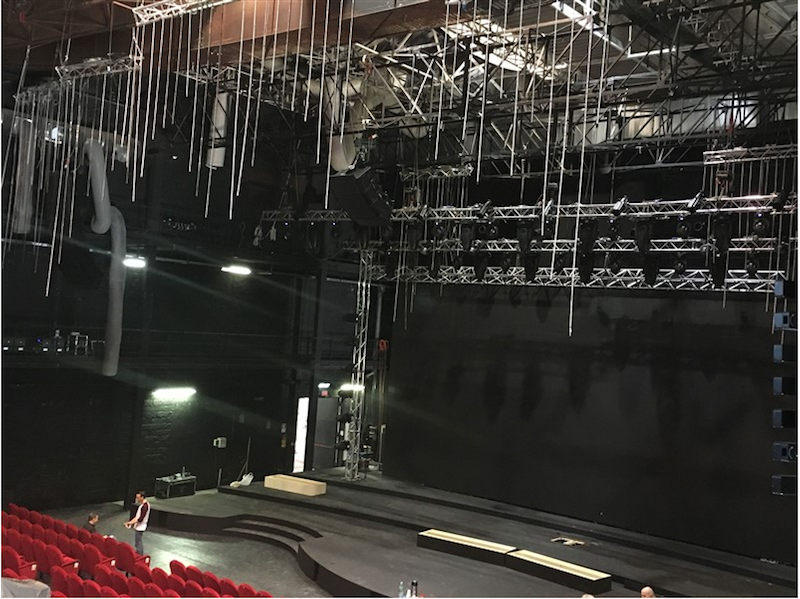 Specialist TV show rental company Stonata Produzioni provided audio services.