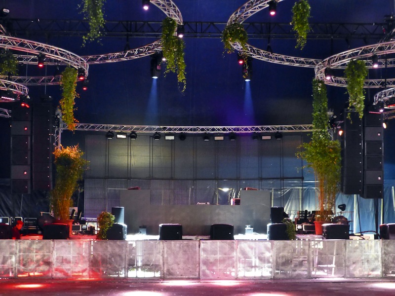 The airfield of Neustadt-Glewe was the mecca for fans of electronic music.