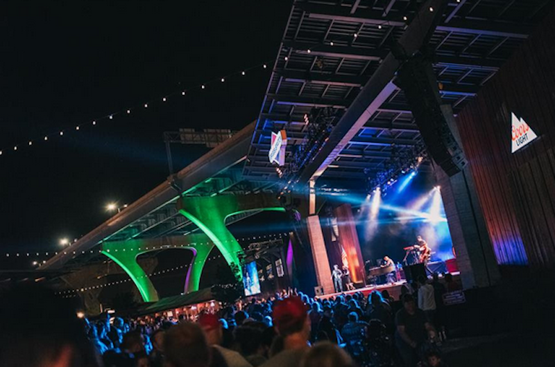 VUE was featured on the Briggs & Stratton stage.