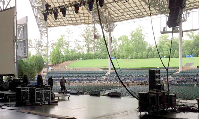 EAW’s KF Series line arrays driven by SB1000z subwoofers provided ‘I Love The 90s’ sound.
