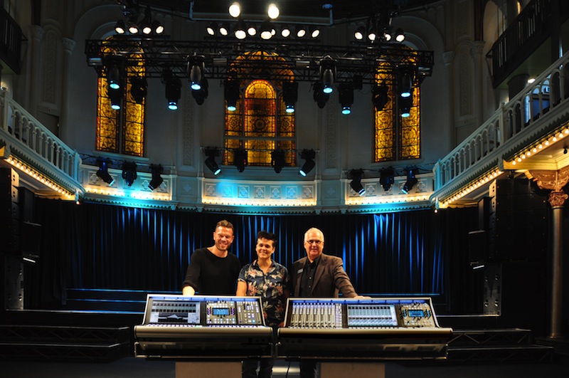 Rafael Nagelkerke (product specialist with Audio Electronics Mattijsen, Marian Emmen (head of sound and production at Paradiso) and Antony David (managing director, Solid State Logic).