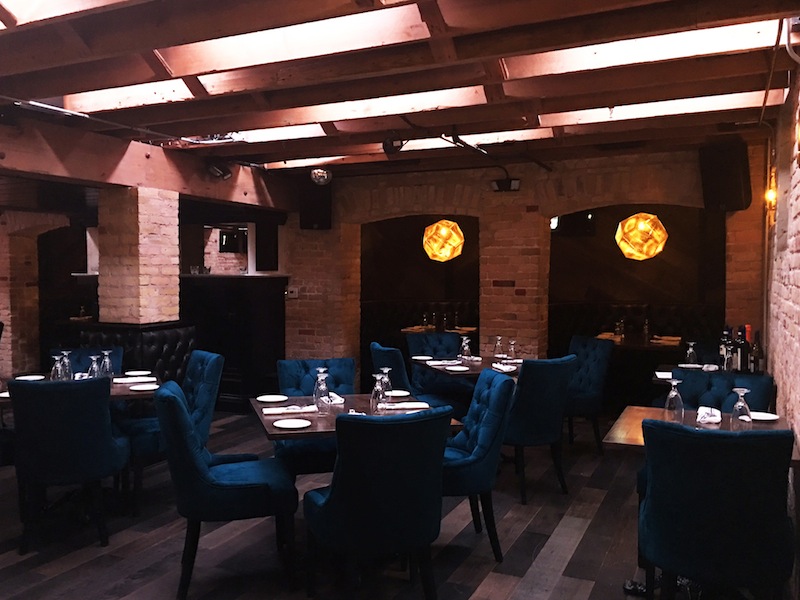 Sophia’s in Austin, TX includes a Martin Audio sound system installed by Encompass AV.