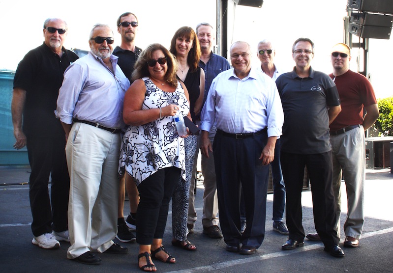 Michael Adams (Vue), Joe Cervone (Anew C.T.), Jeff Taylor (Vue), Debbie McClain (Anew C.T.), Renee Gordon (Anew C.T.), Mark Fielder (Anew C.T.), Nelson Brugh (Anew C.T.), Frank Loyko (Vue), Chris Henley (Anew C.T.) and Grant Brewer (Griffith Sales).