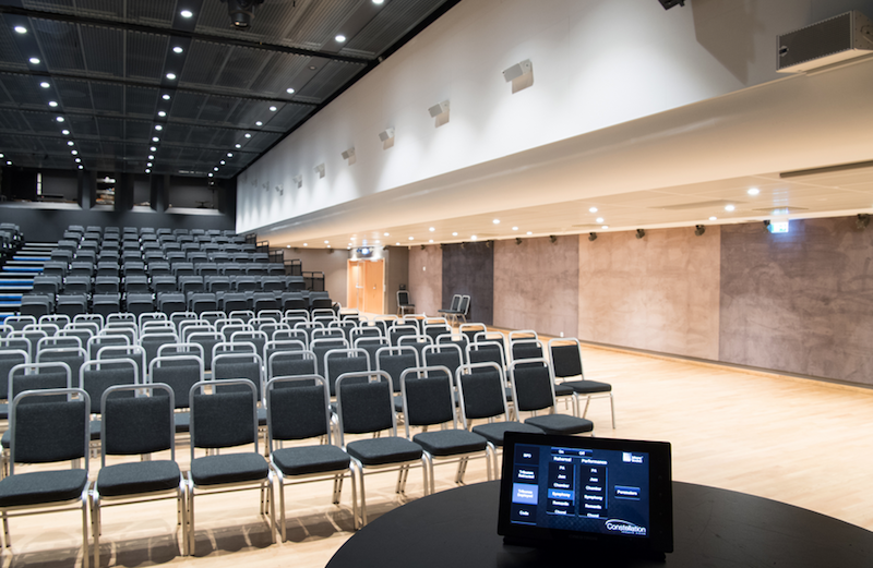 Peer Gynt Hall is named in recognition of the celebrated Peer Gynt Suite by illustrious composer Edvard Grieg, the Bergen native in whose honor the Grieghallen complex is named.