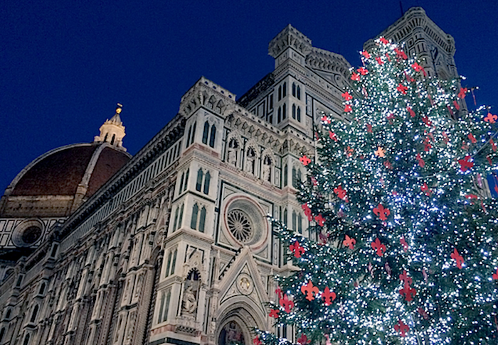 K-array was called upon to join in the celebrations and provided an Anakonda system that was hidden among the branches of the town square's Christmas tree.