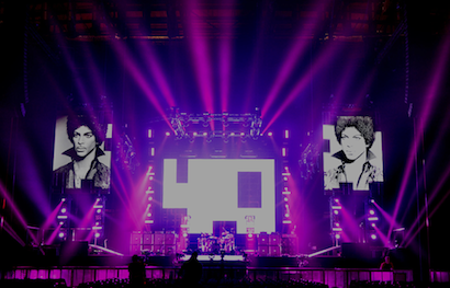 5SOS' soundcheck set up, in honor of Prince. Photo: Shirlaine Forrest.