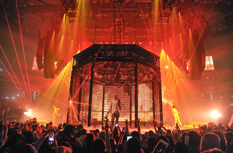 Justin Bieber 2016 tour photo by Steve Jennings