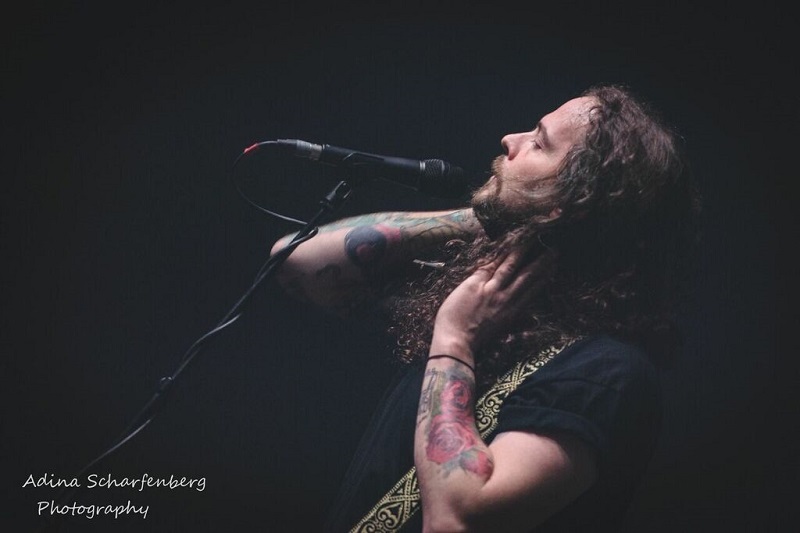d:facto™ Supercardioid Vocal Microphone delivers unrivaled sound for FOH Engineer Chris Kaplinski (c) Adina Scharfenberg