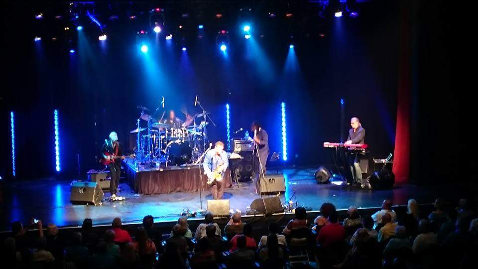 Richard Elliot and his band