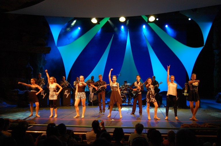 Franklin School’s Electric Youth Perform at Disneyland Paris