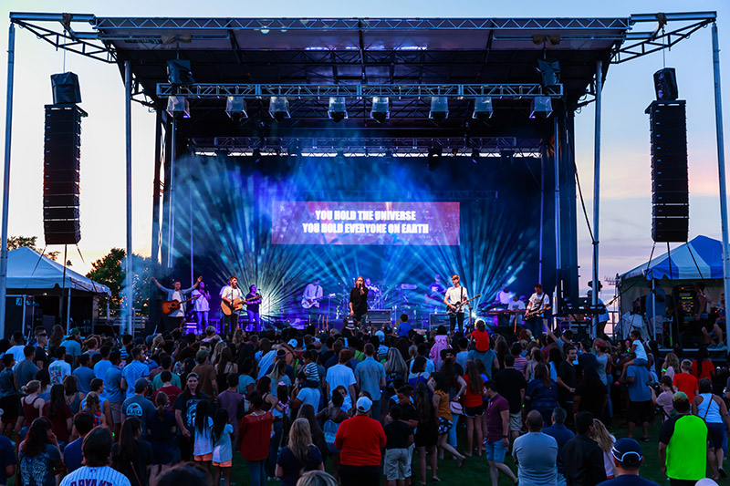 The concert featured Todd Dulaney and The Katrinas