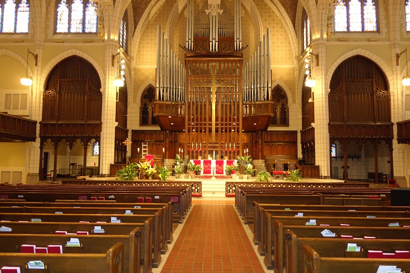 Central Lutheran Church in Minneapolis, MN, which recently received an audio system upgrade with Panaray® MA12EX modular line array loudspeakers from Bose Professional.