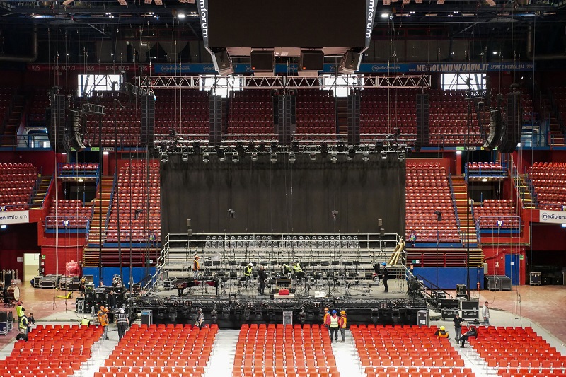 The team decided to use the L-Acoustics L-ISA system, designed by Scott Willsallen of Auditoria Pty, working alongside Sherif El Barbari, director of L-ISA Labs, and Fabio for both the Bologna and Milano dates.