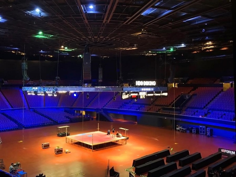 Looking to strike the ideal balance of intelligibility, directionality and SPL, AVL identified the VUE line array as the best option for the challenging, low-headroom indoor arena, The Forum, in Los Angeles.