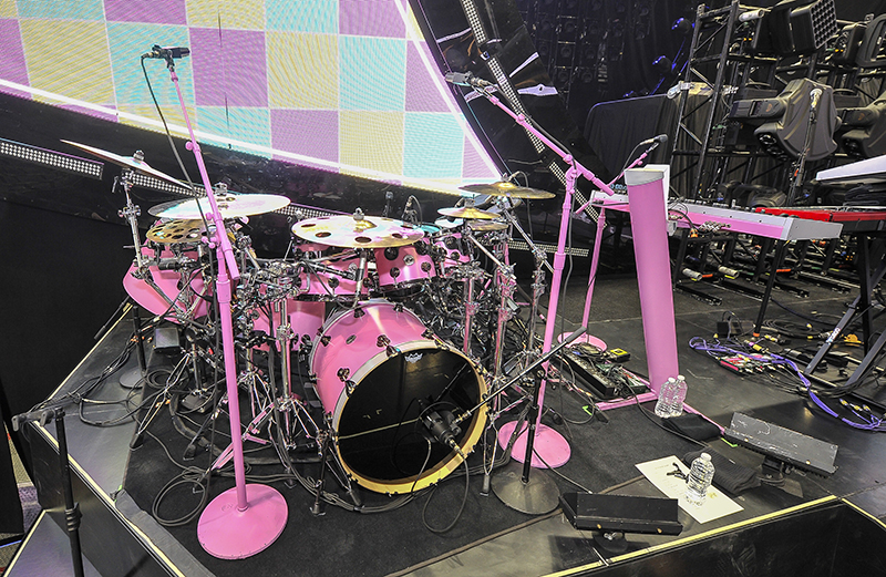 KATY PERRY DRUMS  KEYS STAGE RIGHT by Steve Jennings