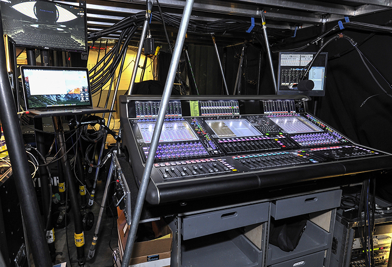 KATY PERRY   MONITORS UNDER STAGE by Steve Jennings