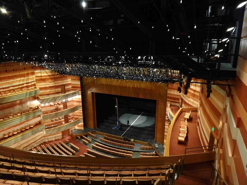 George S. and Dolores Eccles Theater (c) Fisher Dachs